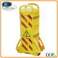 Extensible Plastic Fence for Road Construction